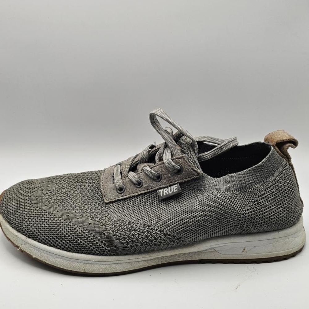 True Golf Shoes Men's Sz 9